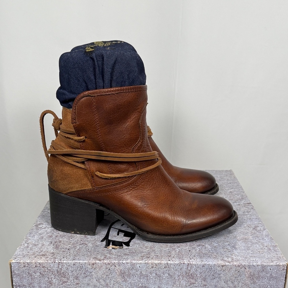 Freebird by Steven Women’s Chunky Hand-Crafted Casey Leather Boot Cognac Size 9